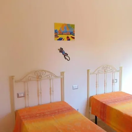 Con Terrazza Vista Mare A Apartment *
