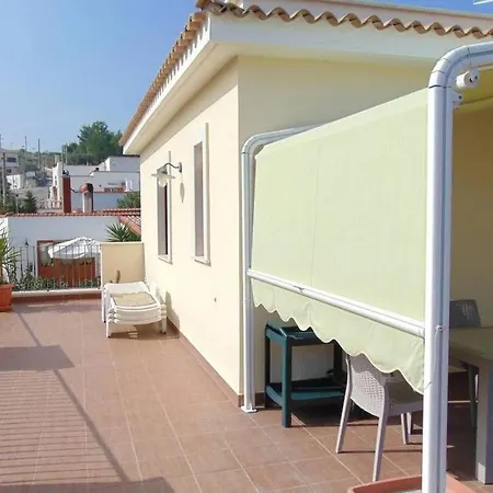 Con Terrazza Vista Mare A 维耶斯泰