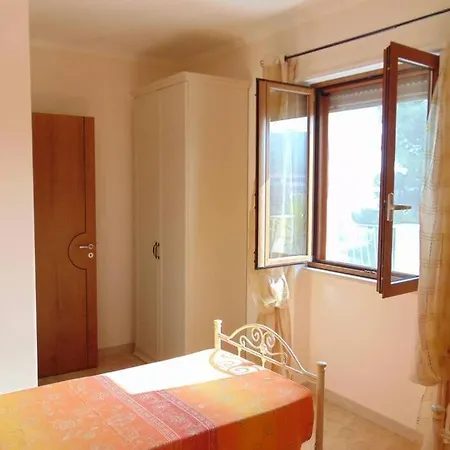 Con Terrazza Vista Mare A 公寓 维耶斯泰