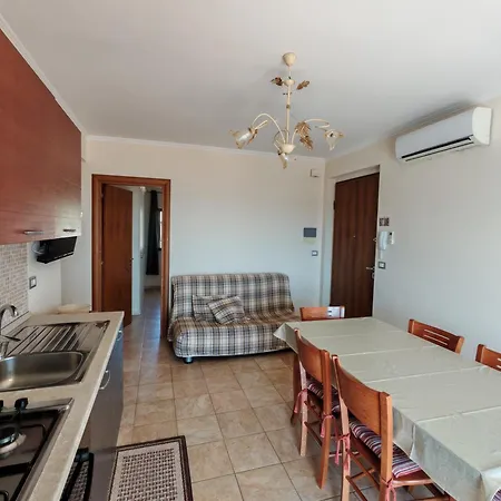 Con Terrazza Vista Mare A Apartment *
